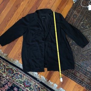 Longline black blazer with shawl collar lapel